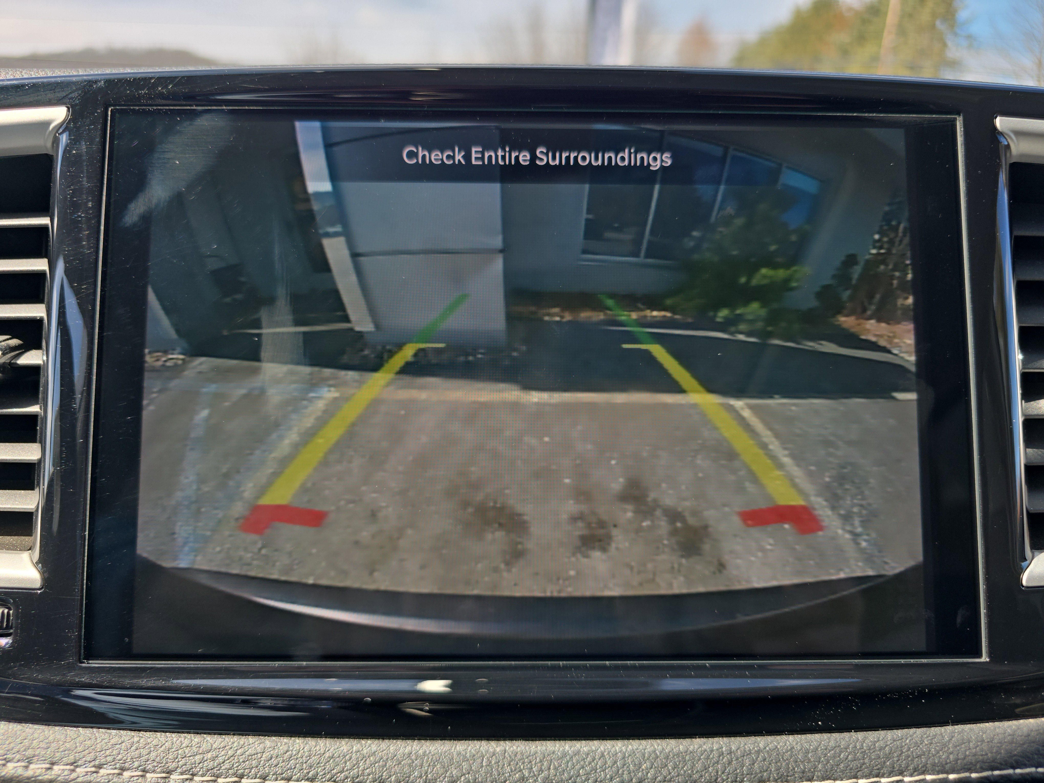 Used 2022 Chrysler Pacifica Touring-L image 29