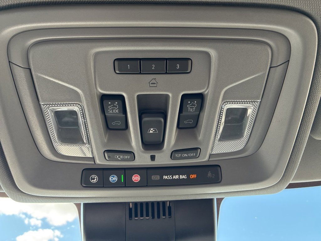 Used 2025 Chevrolet Silverado 1500 LT Trail Boss w/ Dark Appearance Package image 31