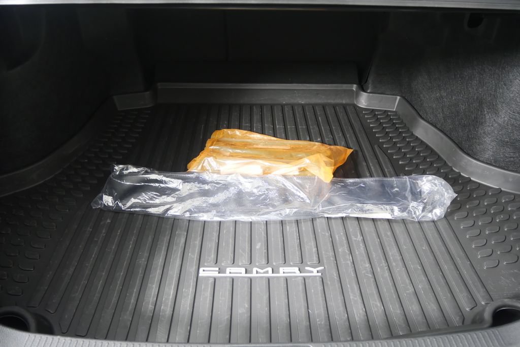 Used 2026 Toyota Camry SE w/ Multimedia Upgrade Package FWD image 16