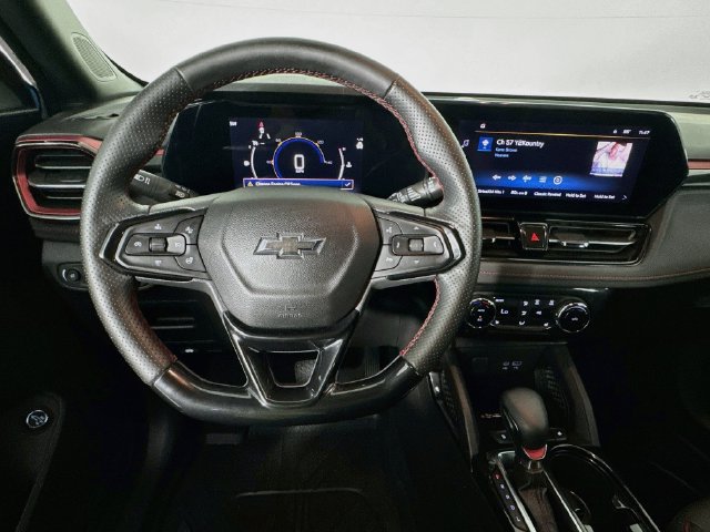 Used 2025 Chevrolet TrailBlazer RS w/ Convenience Package FWD image 10