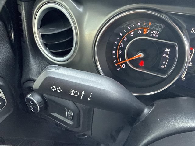 Used 2023 Jeep Gladiator Rubicon w/ Cold Weather Group AWD/4WD image 69