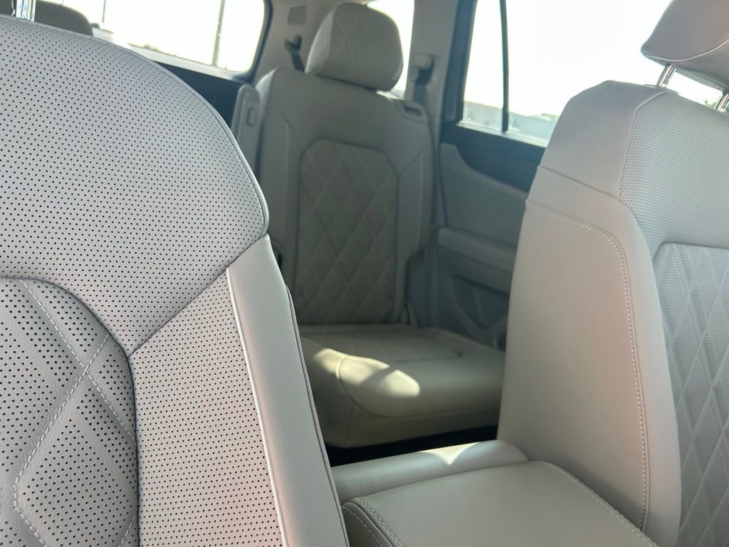 New 2026 Volkswagen Atlas SEL Premium R-Line image 39