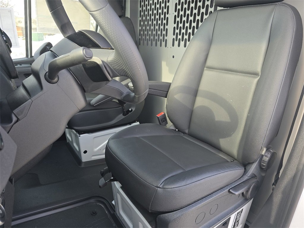 New 2025 Mercedes-Benz Sprinter 2500 image 19