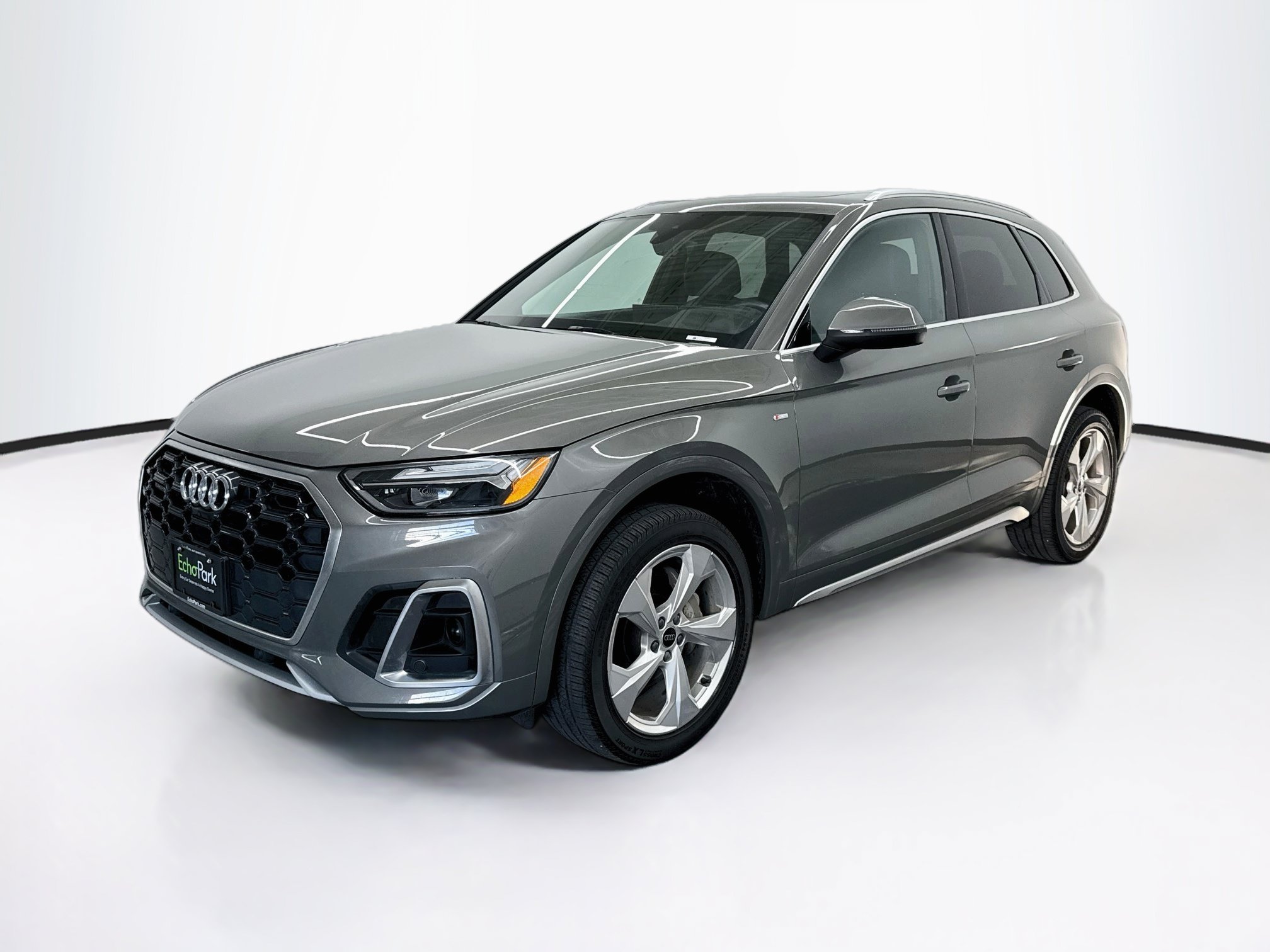 Used 2023 Audi Q5 2.0T Premium Plus w/ Premium Plus Package AWD/4WD image 3