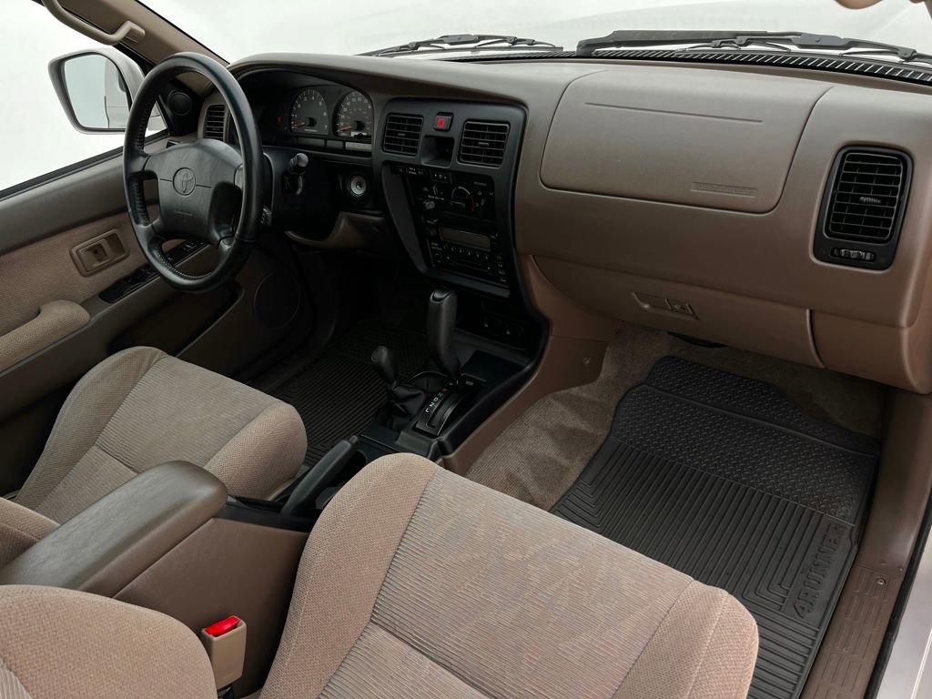 Used 2000 Toyota 4Runner SR5 image 13