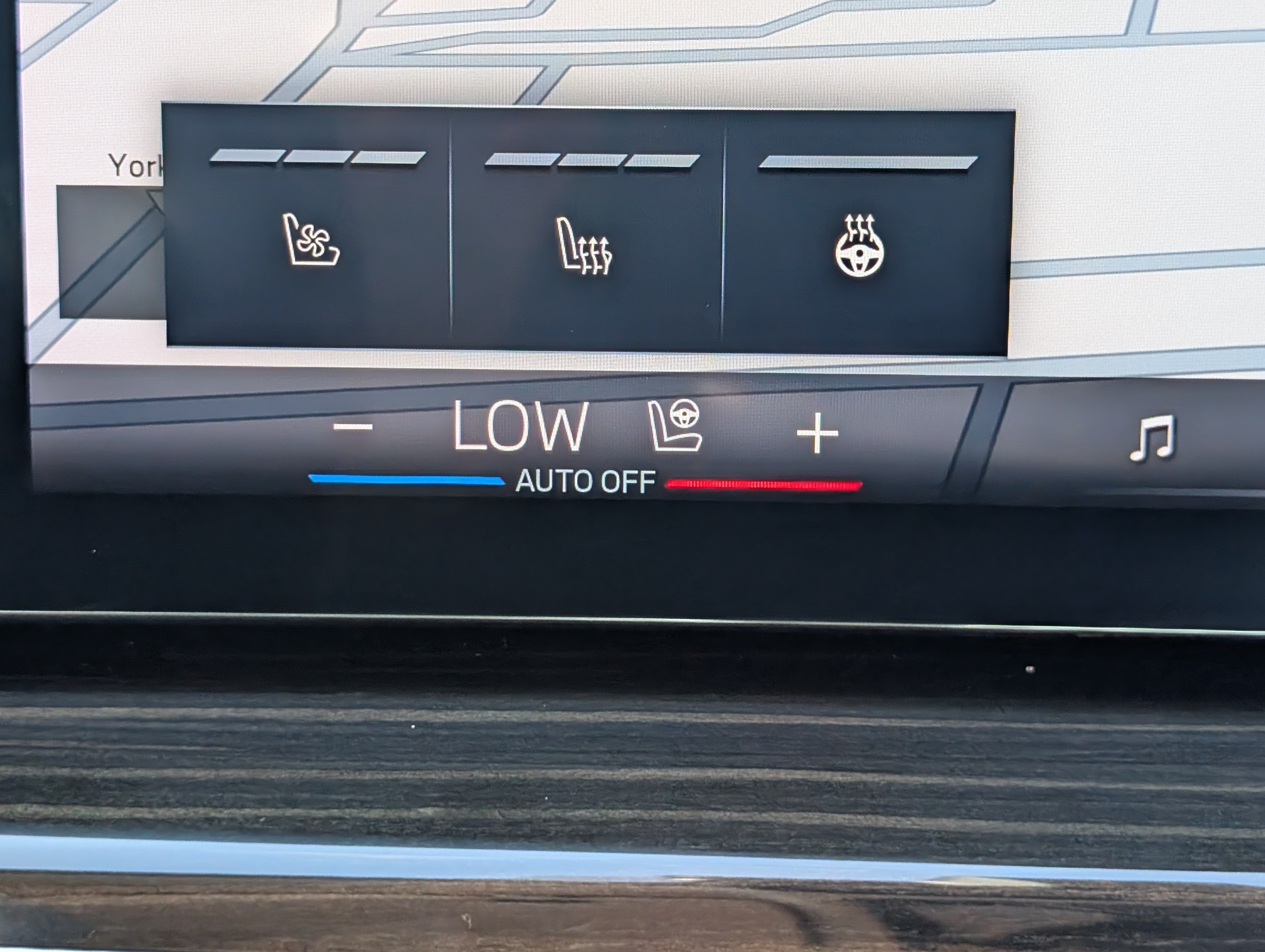 Used 2024 BMW X7 xDrive40i AWD/4WD image 30