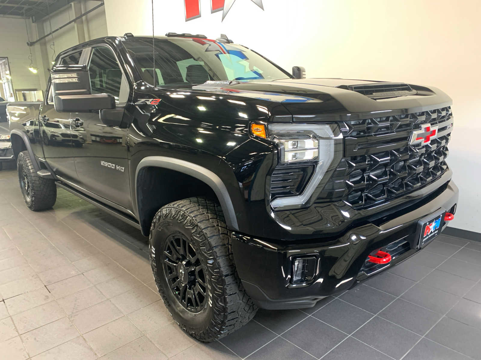 Used 2024 Chevrolet Silverado 2500 ZR2 w/ Technology Package image 2