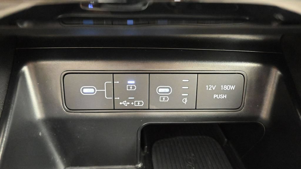 Used 2025 Hyundai Tucson SEL FWD image 35
