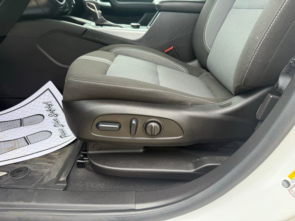 Used 2023 Chevrolet Blazer LT w/ Driver Confidence Package image 28