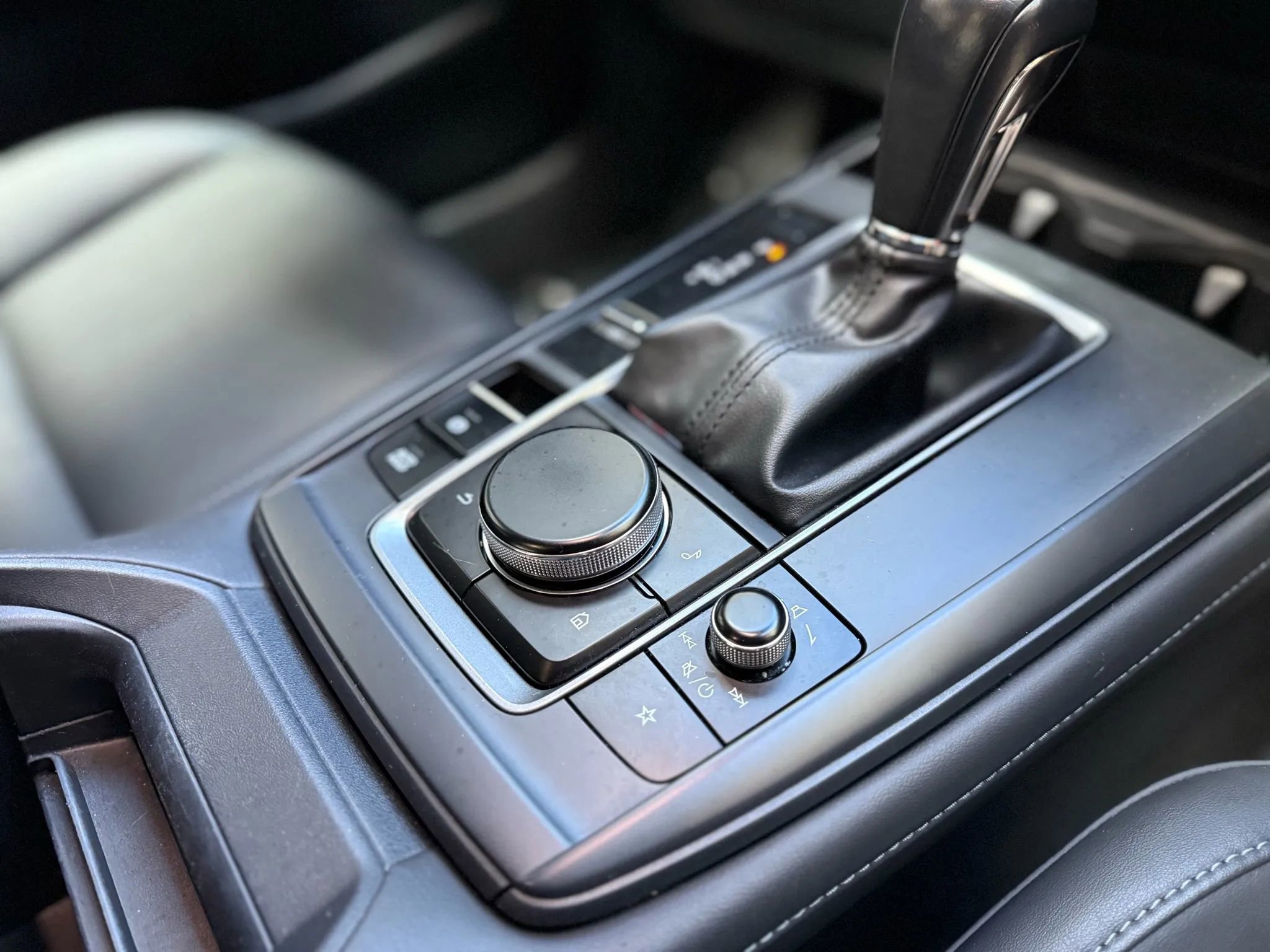 Used 2021 MAZDA CX-30 AWD 2.5 S w/ Select Package image 26