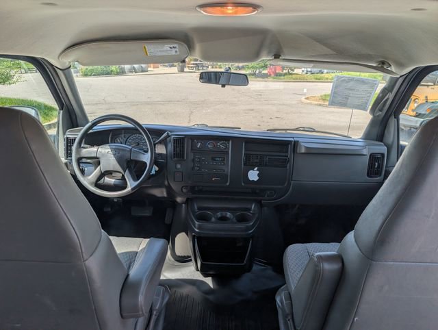 Used 2007 Chevrolet Express 1500 RWD image 17