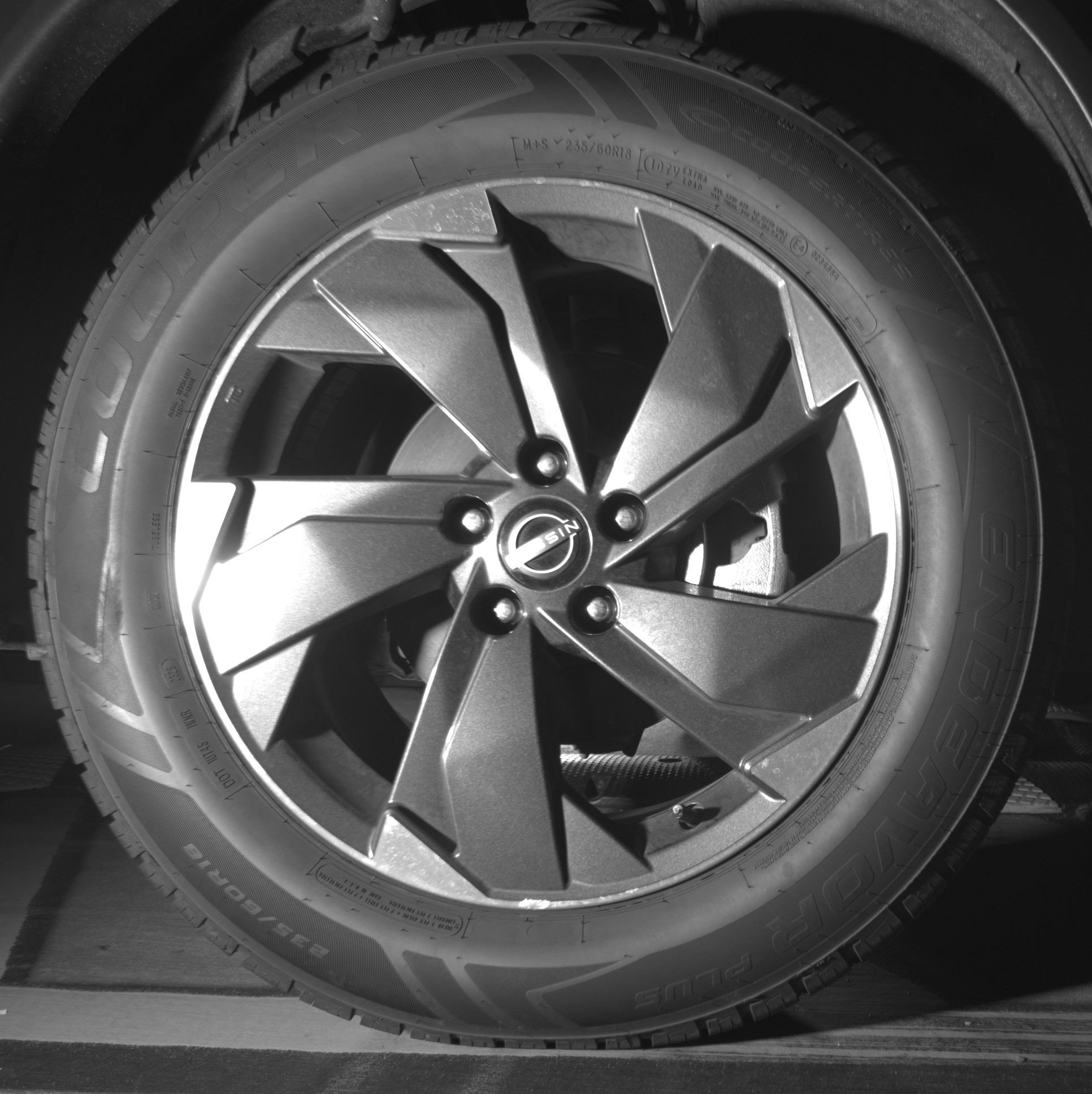 Used 2025 Nissan Rogue SV AWD/4WD image 13