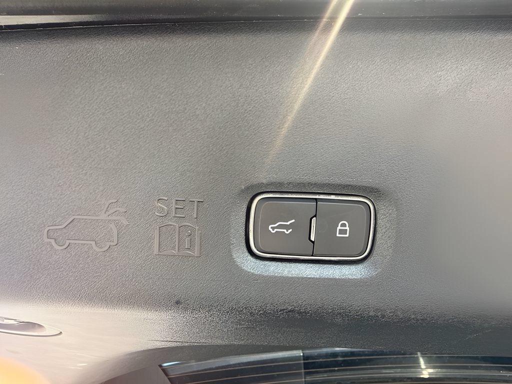 Used 2025 Ford Expedition Max Active RWD image 24