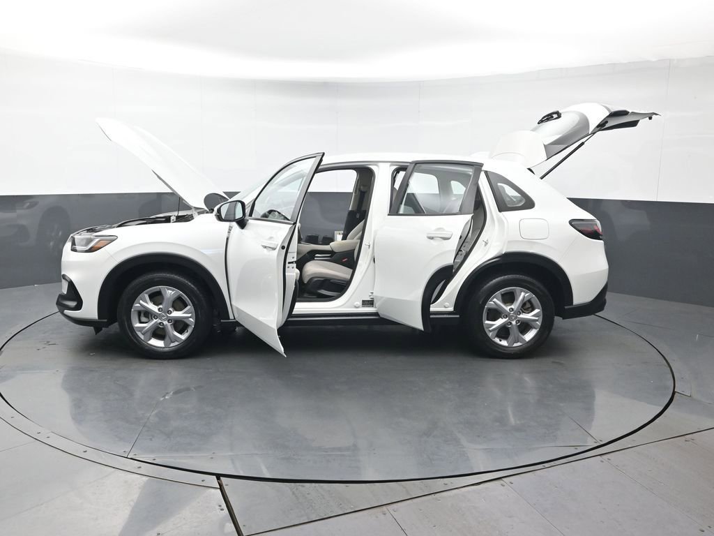 Certified 2023 Honda HR-V LX image 45