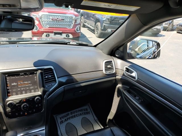 Used 2018 Jeep Grand Cherokee Limited AWD/4WD image 15