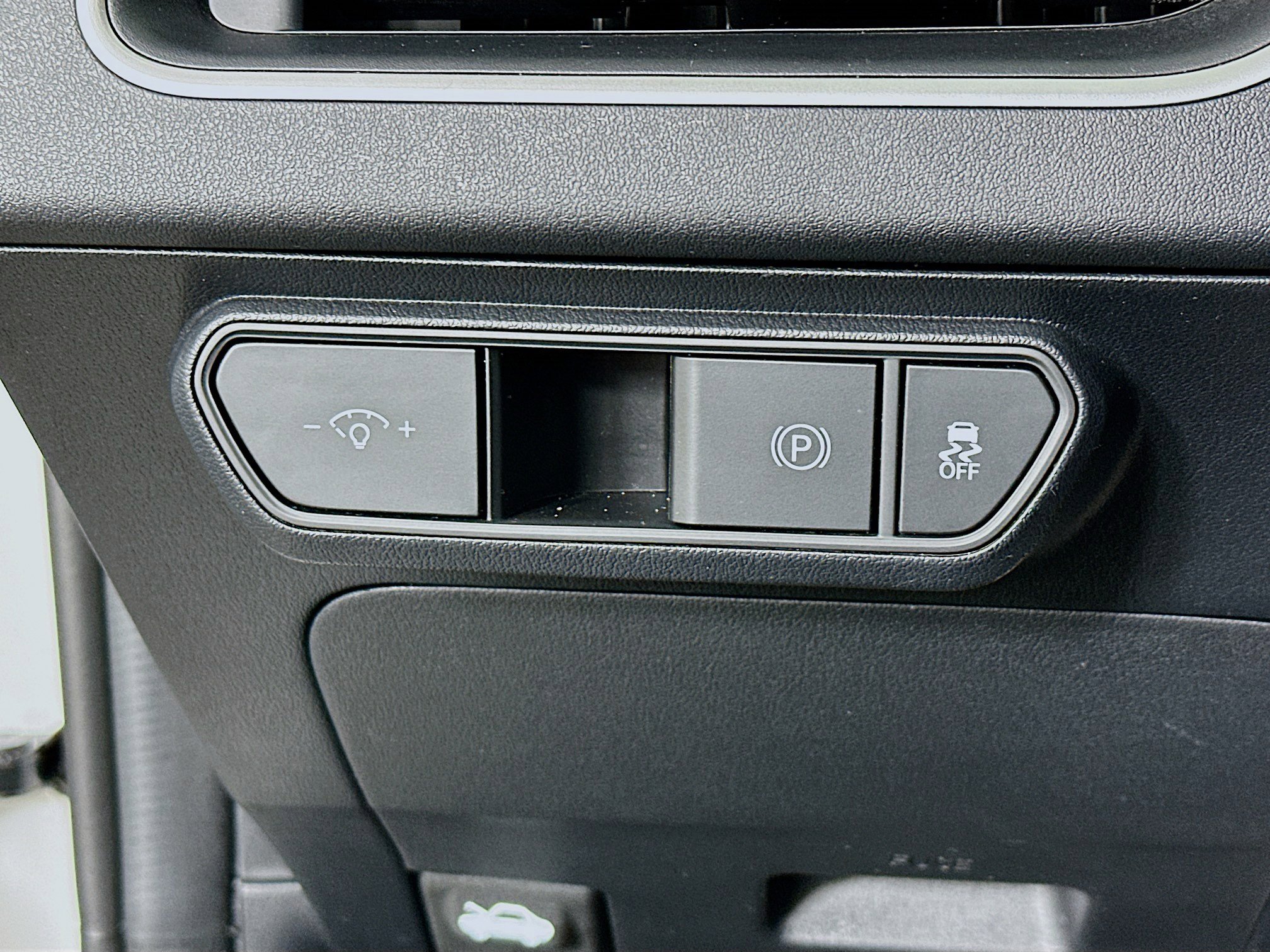 Used 2025 Kia K4 LXS image 17