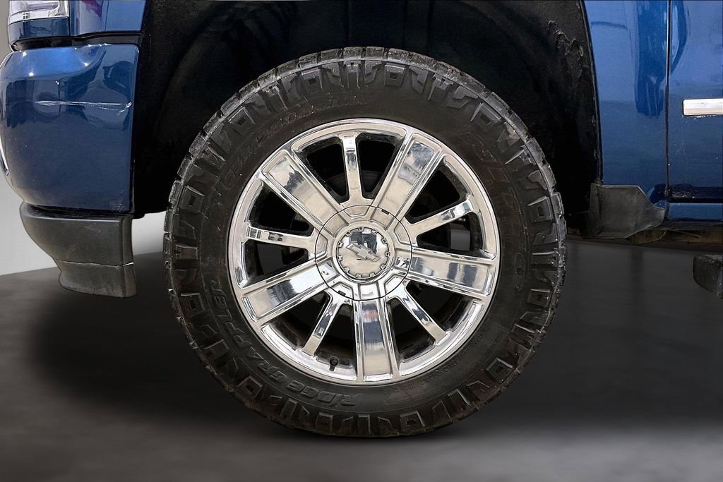 Used 2017 Chevrolet Silverado 1500 High Country AWD/4WD image 7