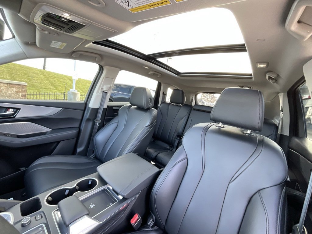 Used 2023 Acura MDX SH-AWD image 10