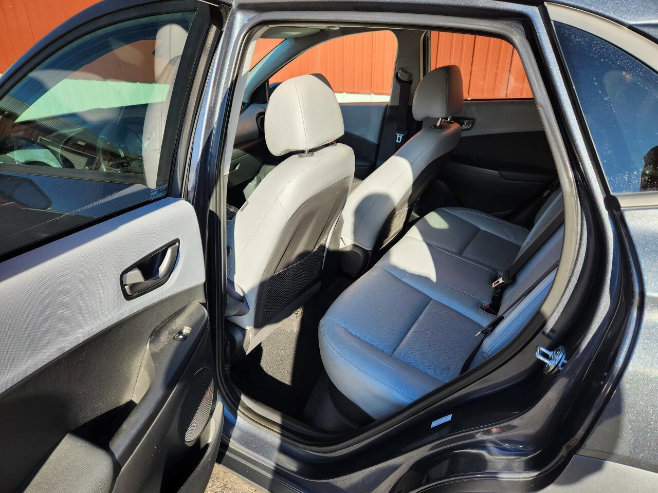 Used 2019 Hyundai Kona Limited image 11