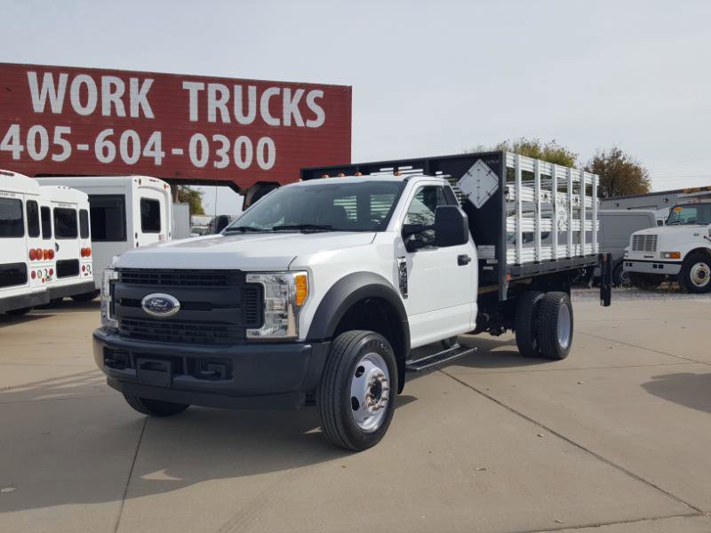 Used 2017 Ford F450 XL image 3