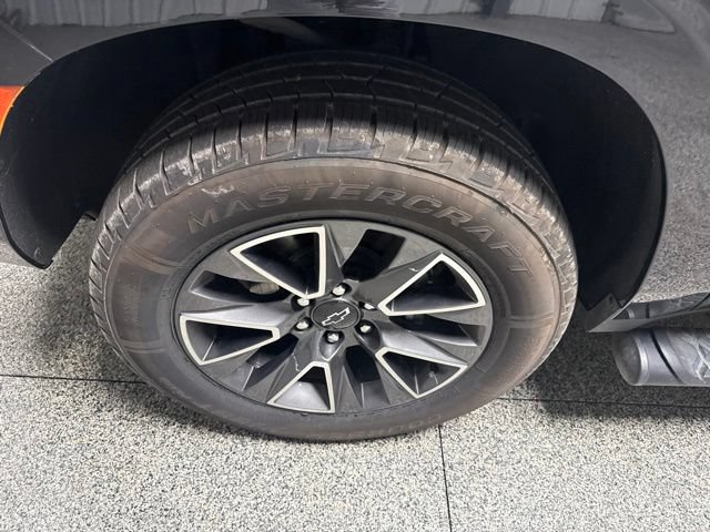 Used 2023 Chevrolet Tahoe Z71 AWD/4WD image 3