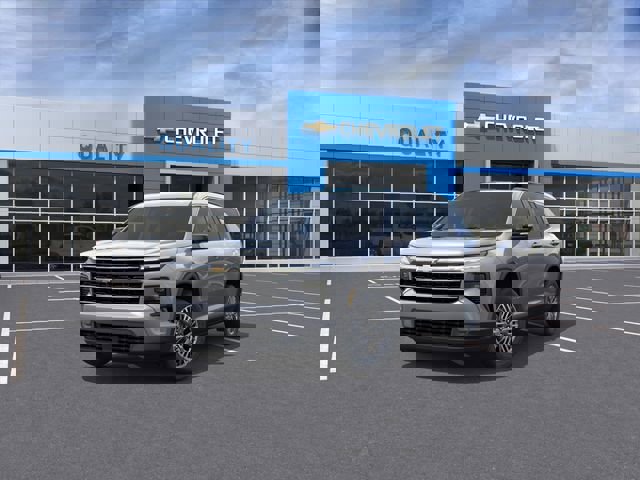 New 2026 Chevrolet Traverse LT image 8