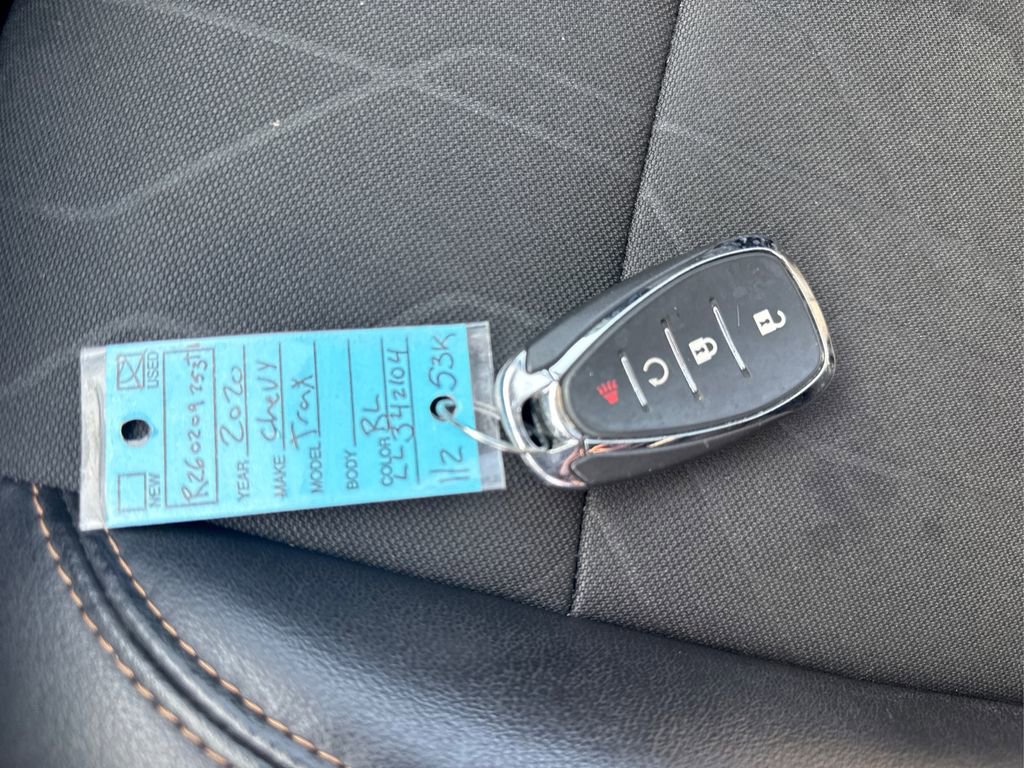 Used 2020 Chevrolet Trax LT w/ Driver Confidence Package image 34