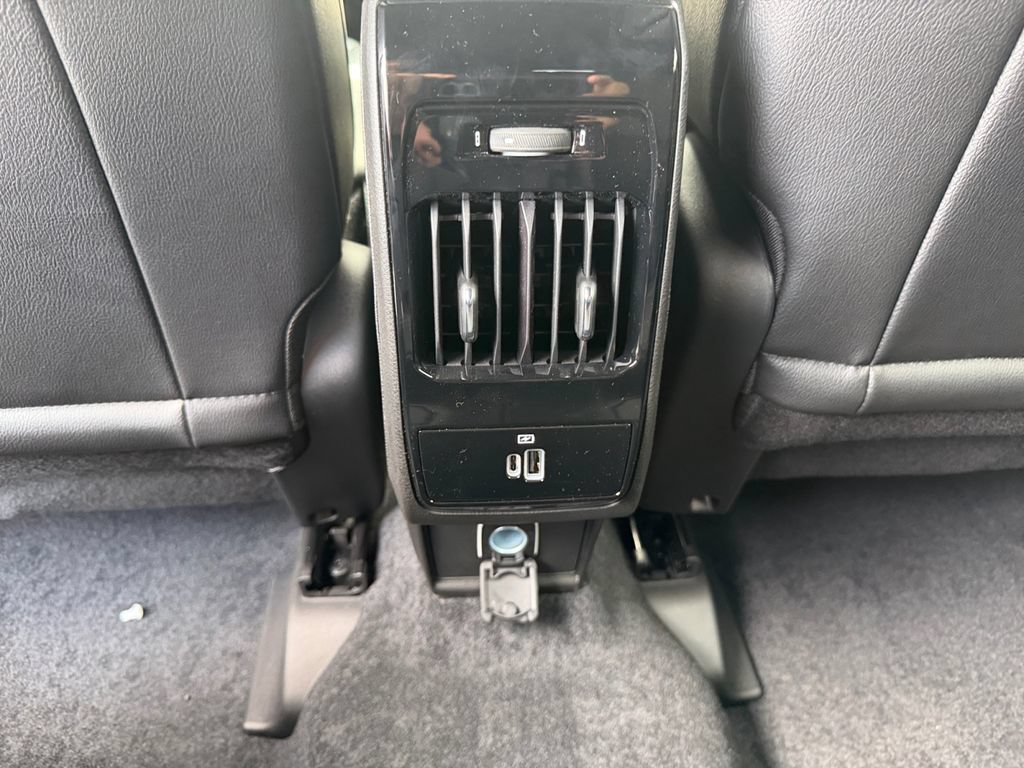 New 2026 Jeep Compass Latitude AWD/4WD image 18