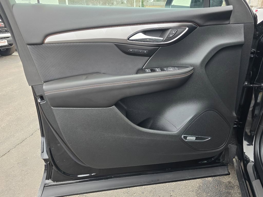 Certified 2025 Buick Envision Sport Touring image 13