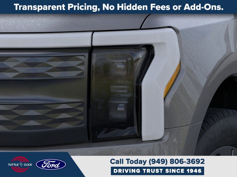 New 2025 Ford F150 Lightning Lariat image 18