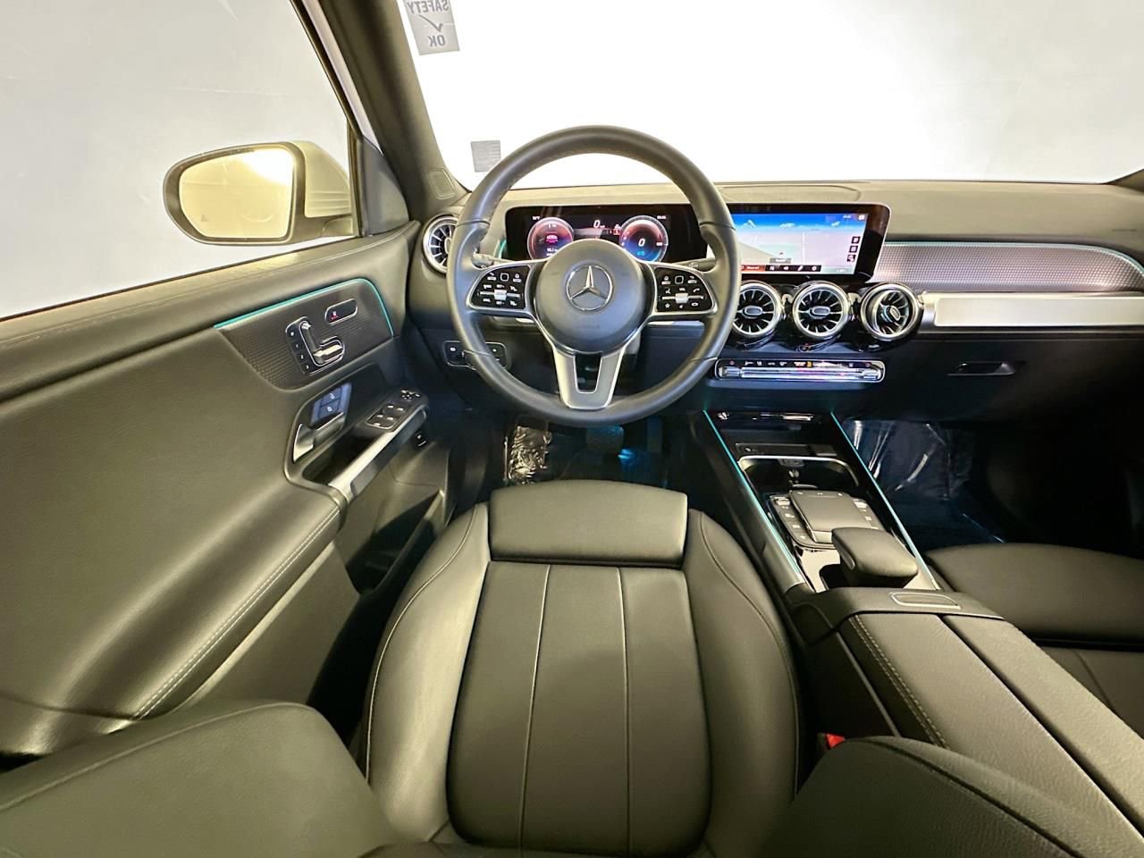Used 2023 Mercedes-Benz EQB 350 4MATIC SUV w/ Exclusive Package image 13
