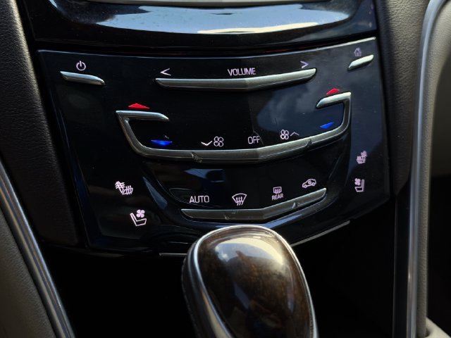 Used 2015 Cadillac XTS Luxury FWD image 21