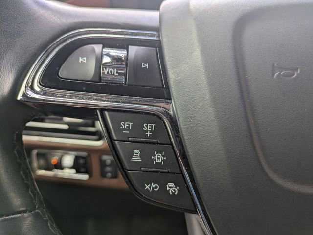 Used 2024 Lincoln Navigator Reserve image 16