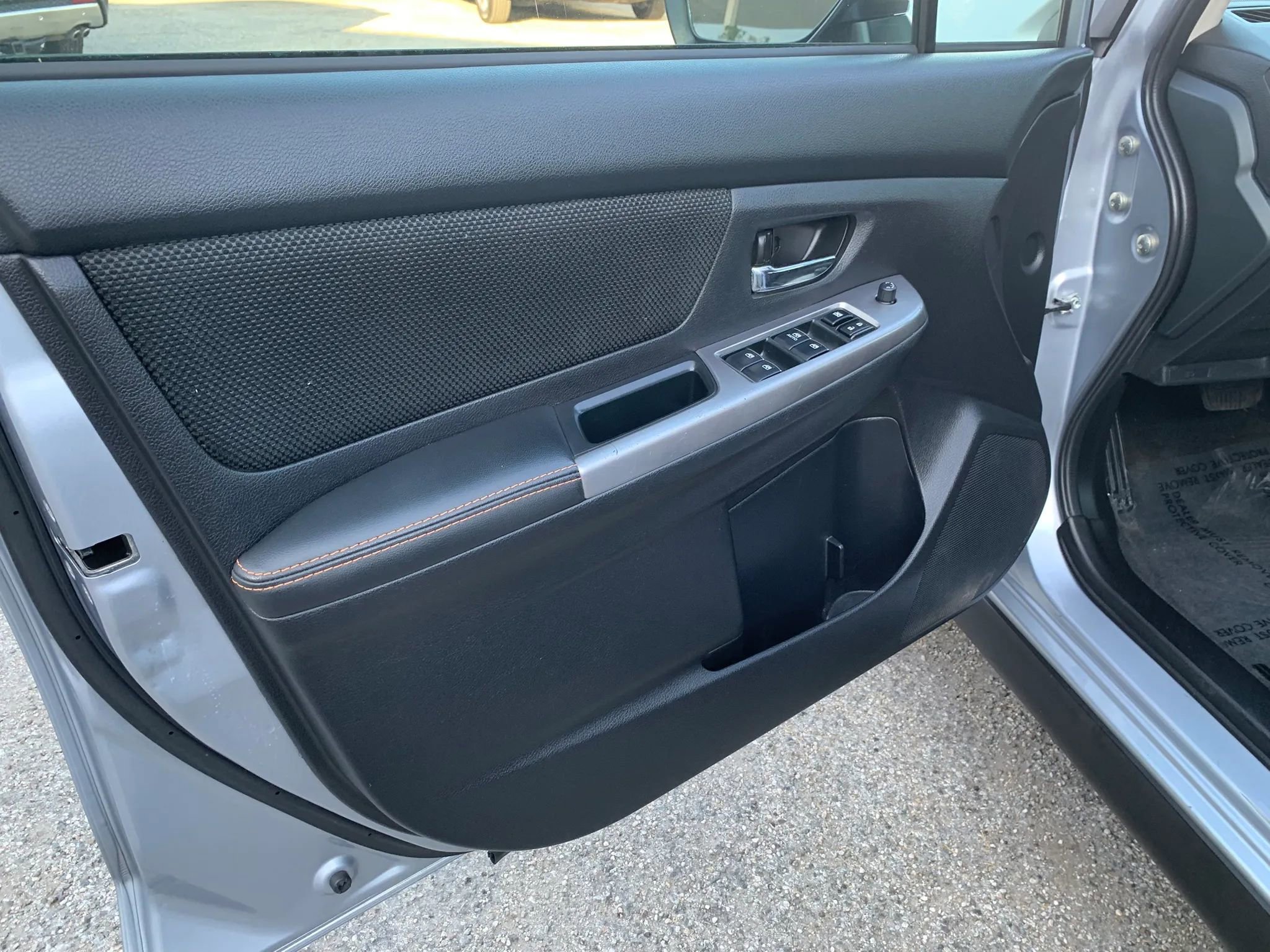 Used 2016 Subaru Crosstrek 2.0i Premium w/ Moonroof Package image 25