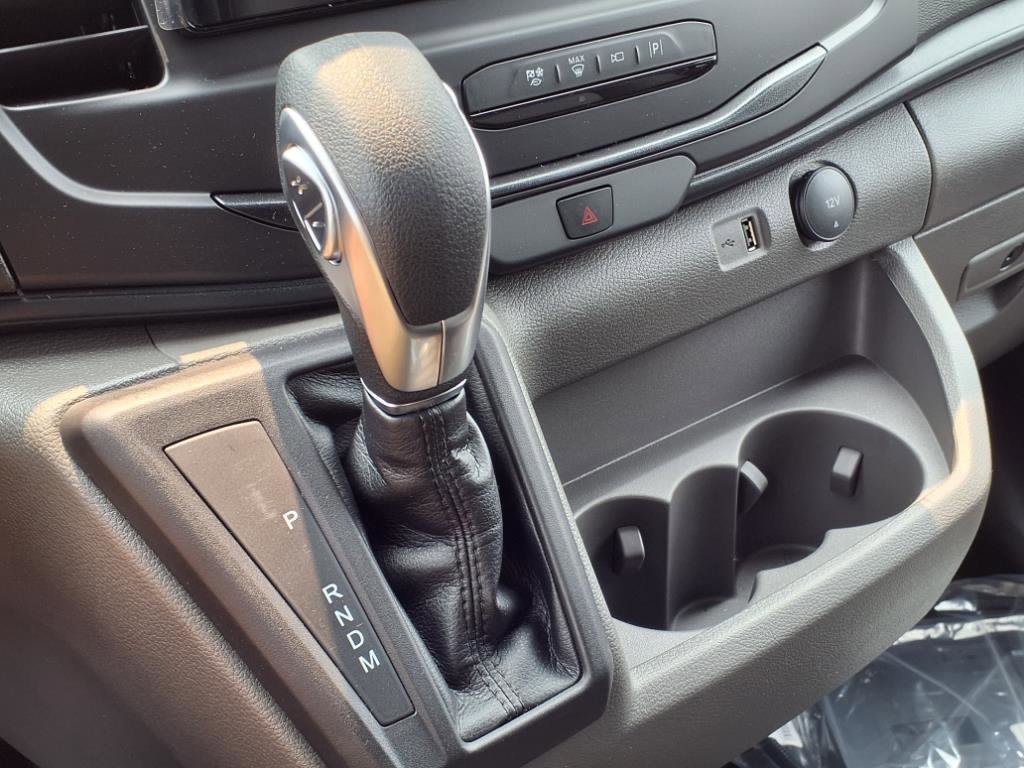 New 2025 Ford Transit 250 148 Medium Roof image 11