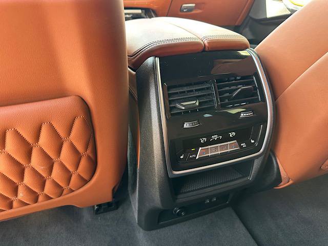 Used 2024 BMW X7 M60i w/ Executive Package AWD/4WD image 22
