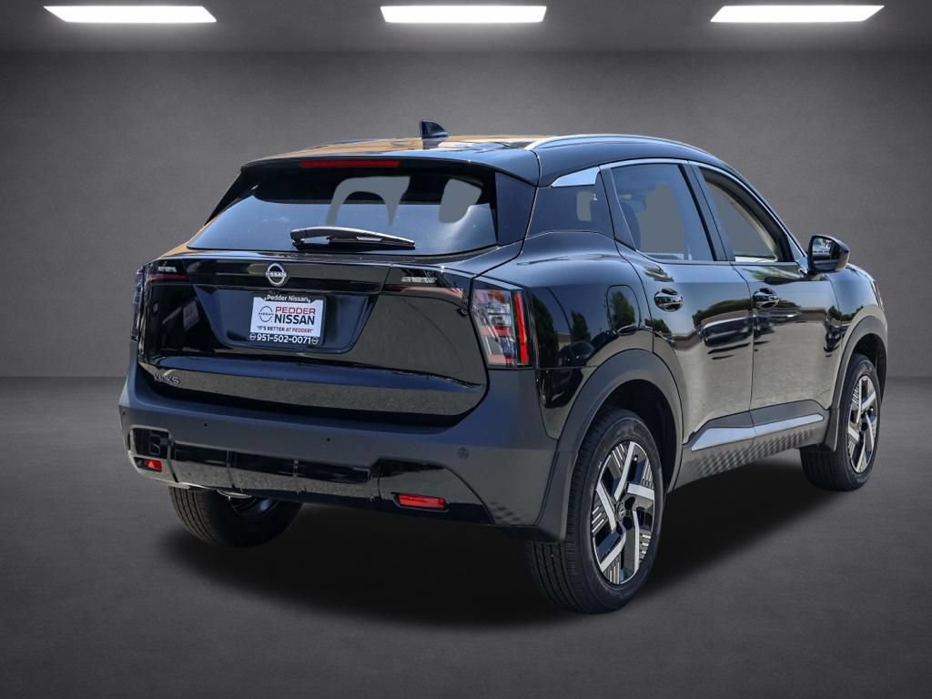 New 2026 Nissan Kicks SV w/ SV Premium Package FWD image 4