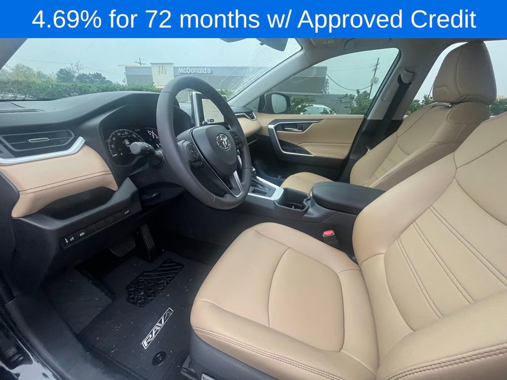 Used 2025 Toyota RAV4 XLE Premium image 13