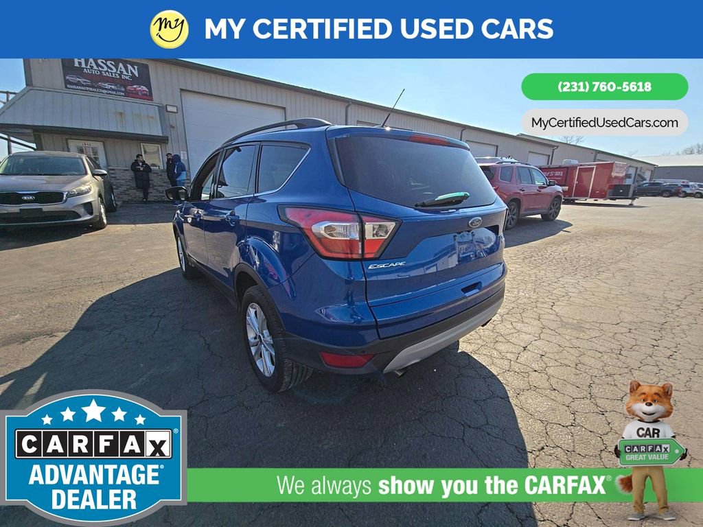 Used 2017 Ford Escape SE w/ Equipment Group 201A image 4