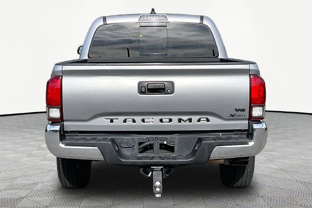 Used 2021 Toyota Tacoma SR5 RWD image 6