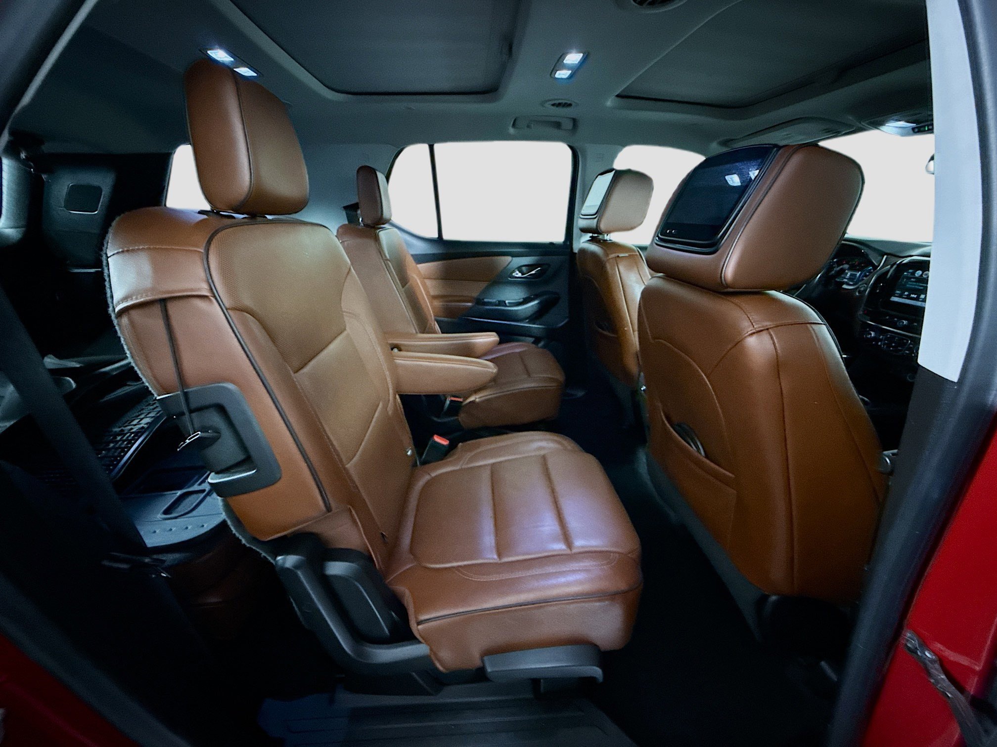 Used 2018 Chevrolet Traverse High Country w/ LPO, Cargo Package image 27