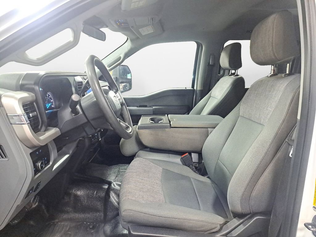 Used 2024 Ford F350 XLT w/ FX4 Off-Road Package image 9