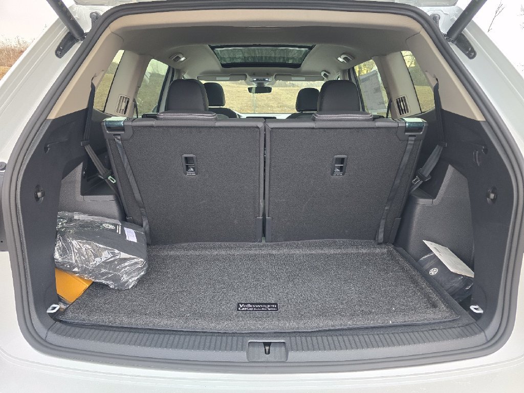 New 2026 Volkswagen Atlas SE FWD image 12