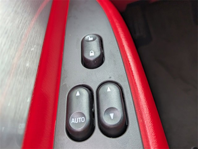 Used 2002 Ford Thunderbird image 26