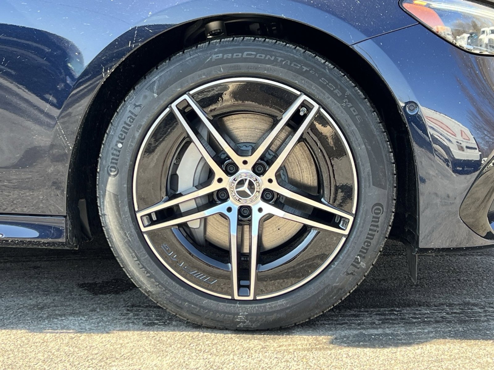 New 2026 Mercedes-Benz E 350 4MATIC Sedan image 10