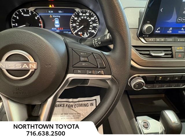 Used 2024 Nissan Altima 2.5 SV image 18