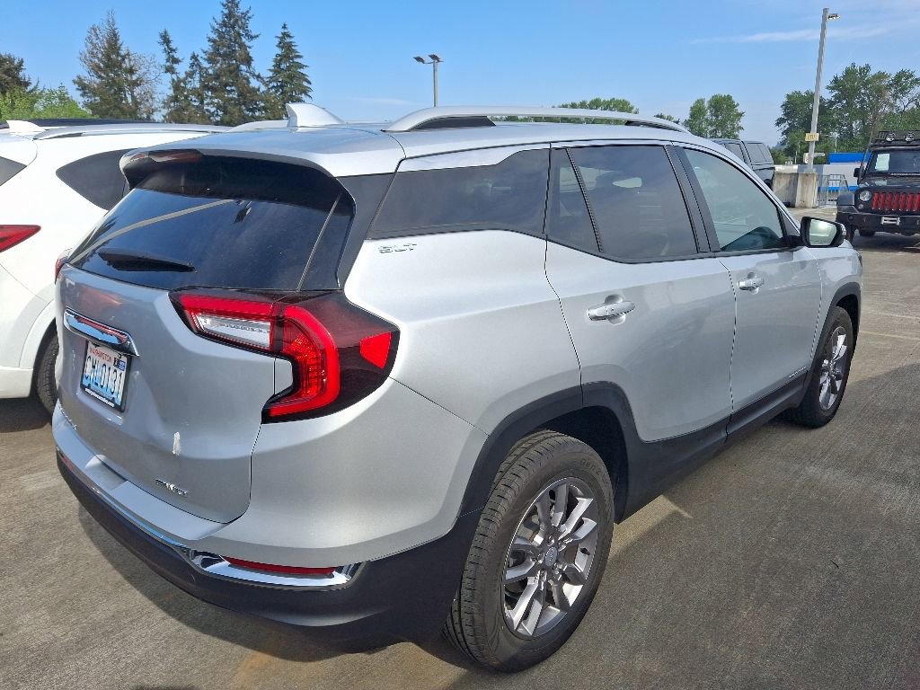 Certified 2022 GMC Terrain SLT AWD/4WD image 5
