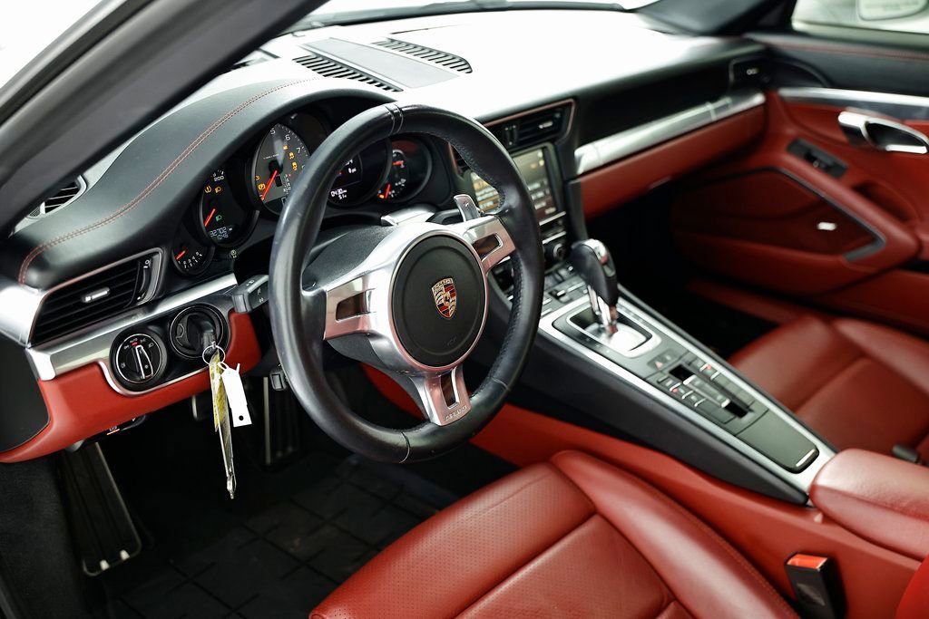 Certified 2015 Porsche 911 Targa 4S AWD/4WD image 4