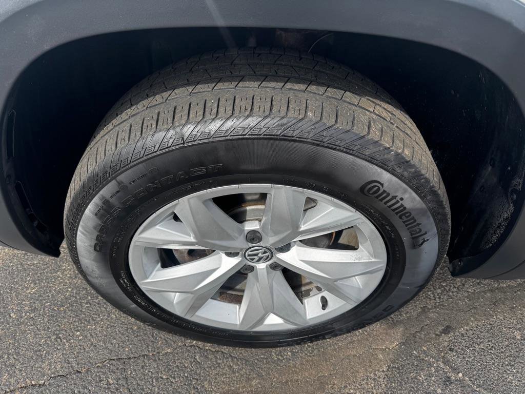 Used 2018 Volkswagen Atlas Launch Edition image 2