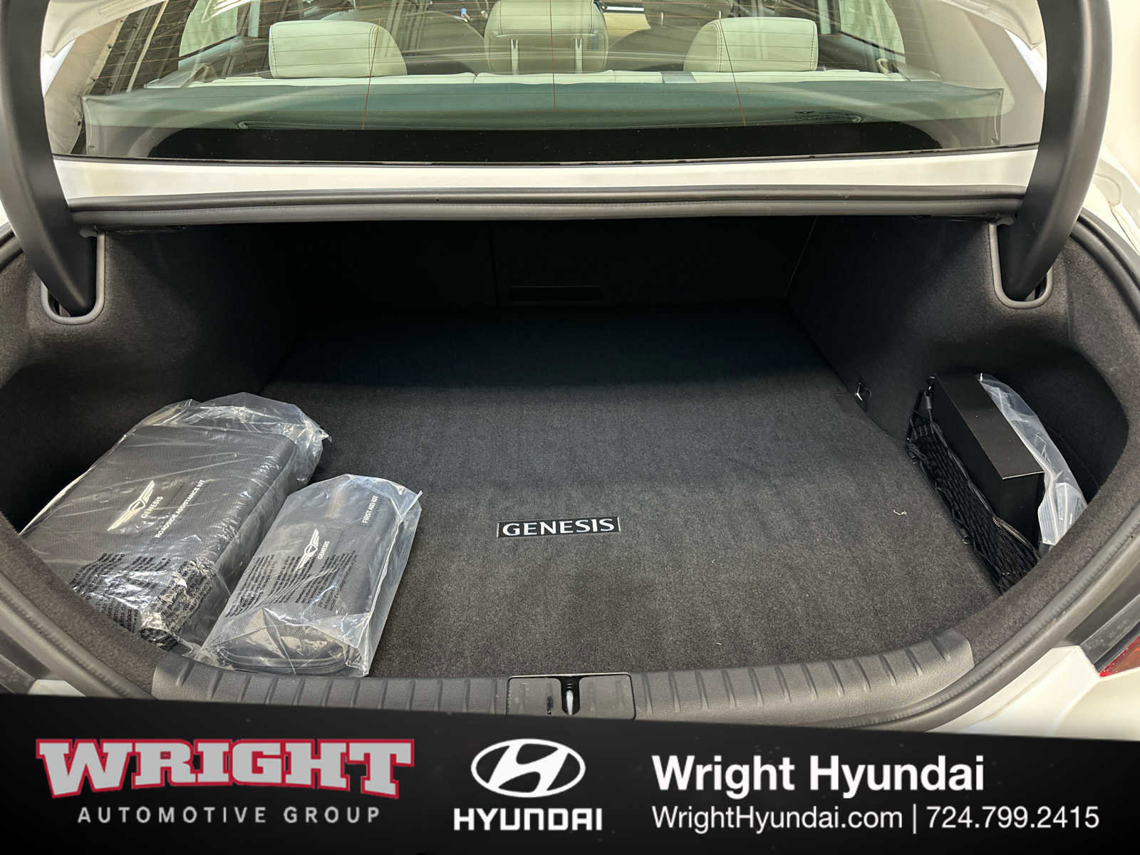 Certified 2025 Genesis G70 2.5T image 14